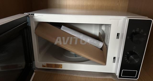 ميكروويف ويرلبول بحالة ممتازة لم يستخدم من قبل - 2
