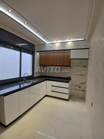 الطابق الثاني بدرج مستقل 115 متر - 2