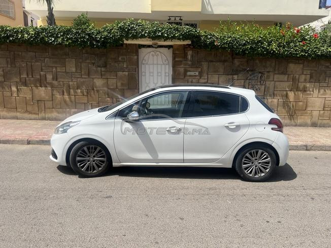 Peugeot 208 White édition 2017