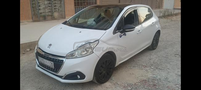 Peugeot 208 modèle 2016 
