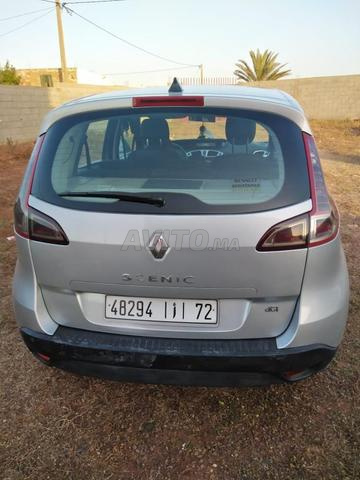 Renault Scenic Diesel Manuelle 2011 à Casablanca - 2