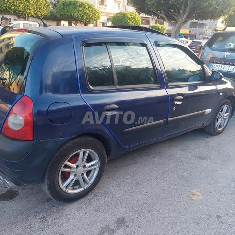 Clio 2001 dédouanée 2006 - 2
