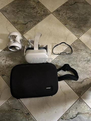 Casque de réalité virtuelle Meta Quest 2 - 2
