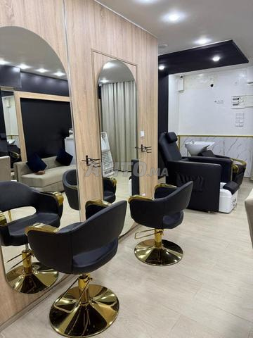 Équipements de salon de coiffure et d'esthétique