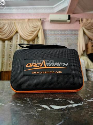مصباح غوص احترافي OrcaTorch D710 (3000 لومن) - 2