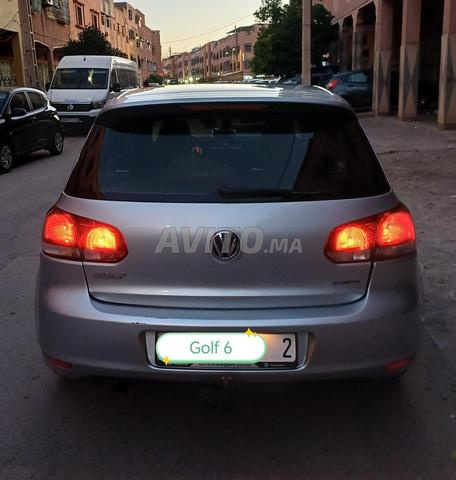 Golf 6 1.6 2011 mise en circulation 2016 jamais accidentée - 2