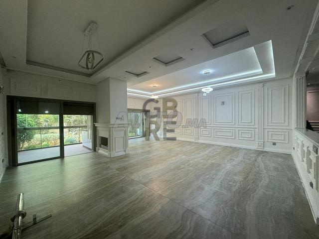Très bel Appartement au rez-de-chaussée en vente