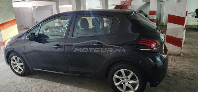 peugeot 208 Active modele 2019 en bon état