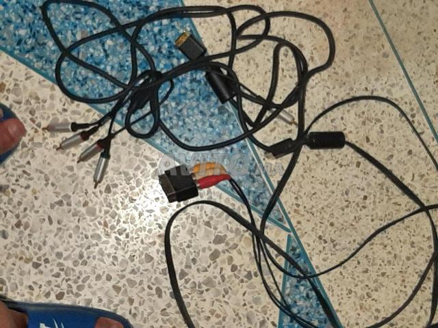 Playstation 2 à un très bon prix pour contact - 2