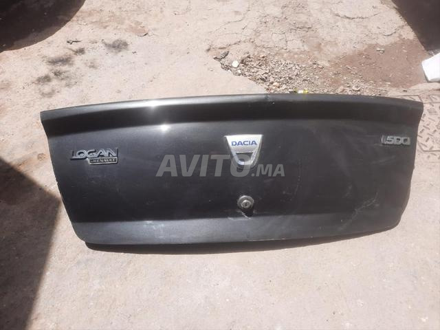 Coffre arrière Dacia Logan modèle 2011