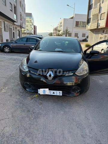 رينو كليو 4 جميلة للبيع بحالة جديدة جداً - 2