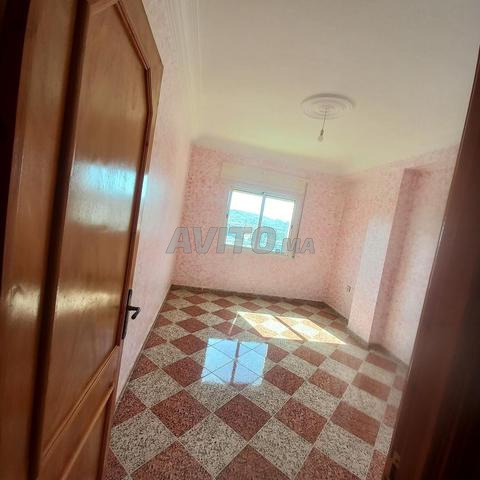 Appartement 93 m², 3 chambres, ascenseur, syndic, vue sur rue