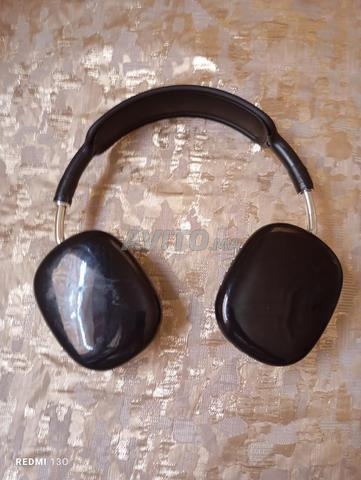 Casque audio en état correct, fonctionne bien. Prix : 50 Dhs - 2
