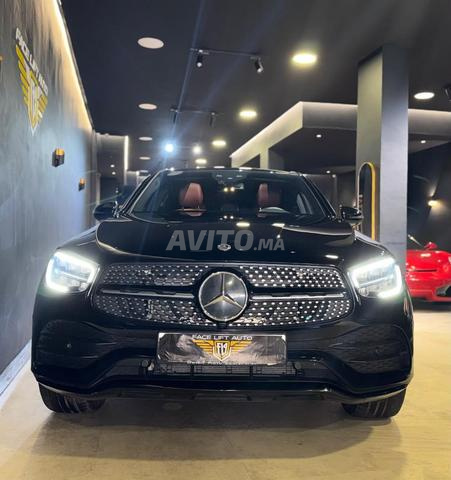 مرسيدس بنز جي إل سي كلاس 300 باكج AMG