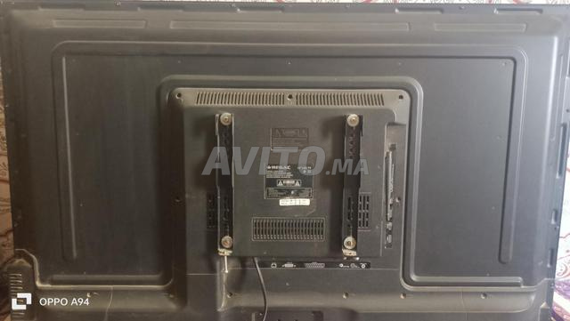 تلفاز REGAL 43 بوصة ذكي - بحالة جيدة - 2