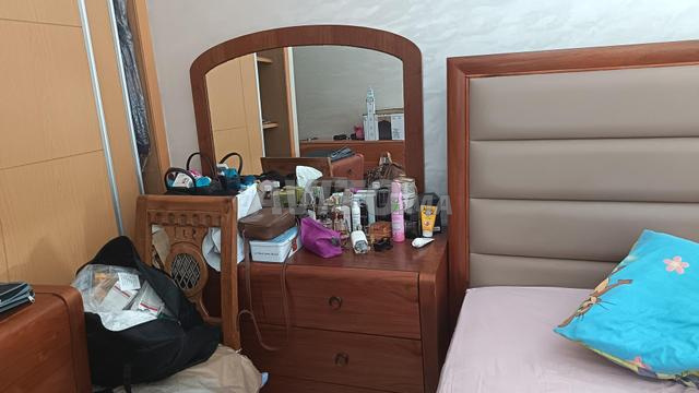 Chambre à coucher MDF à vendre sans matelas - 2