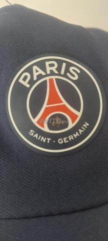 Casquette PSG originale à vendre urgent - 2