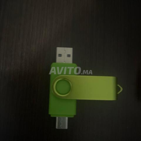 Clé USB Type-C 128 Go en très bon état - 2