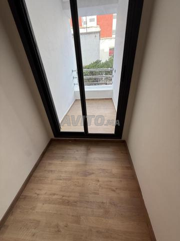 Appartement neuf 2 ch salon à louer 7000 dh - 2