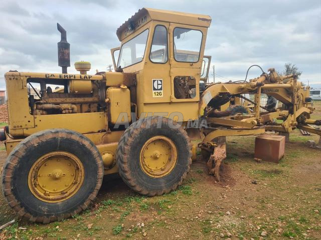 Niveleuses Caterpillar 12F