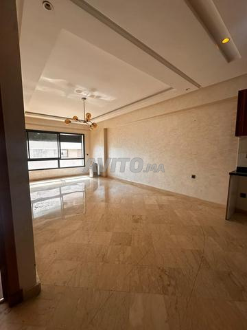Studio à louer - Quartier des hôpitaux - 2