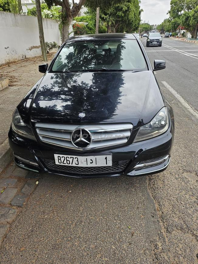 Mercedes-Benz 220 Diesel Automatique 2012