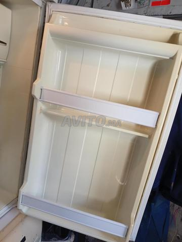 Petit réfrigérateur Indesit en excellent état à vendre - 2