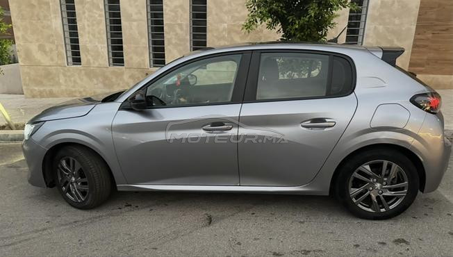 Peugeot 208 automatique tt options à vendre 