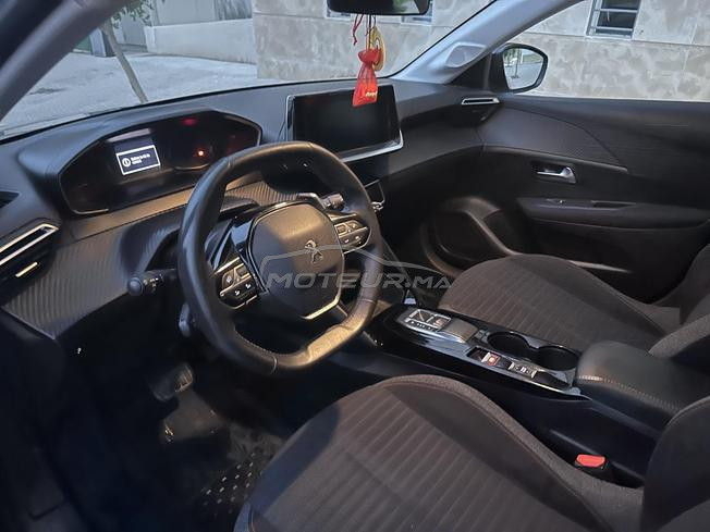Peugeot 208 automatique tt options à vendre 
