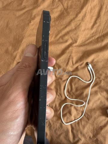 iPhone 13 Noir - 128 Go - 2