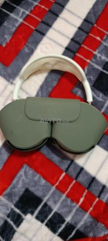 سماعة 🎧 Apple AirPods Max بحالة جيدة جداً