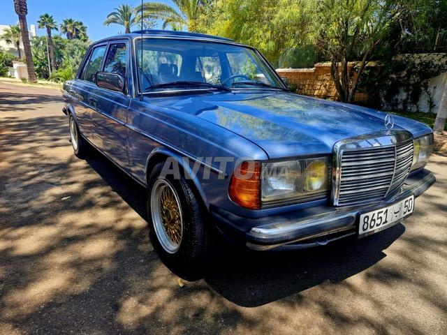 Mercedes Benz 240, très bon état de voiture, contactez