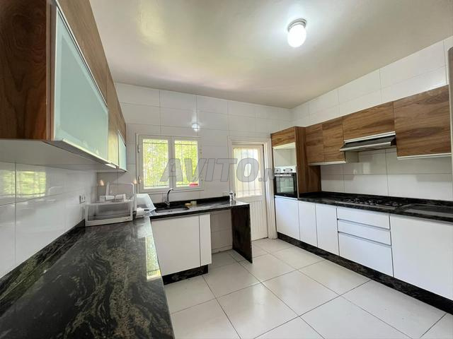 À louer Villa à Ain Diab - 300m2 - 4 ch