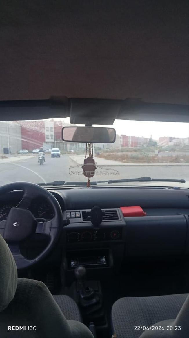 سيارة للبيع 