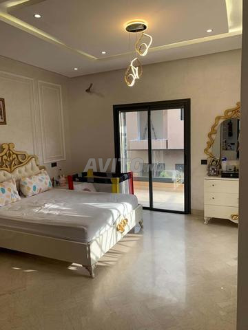 VILLA DE HAUT STANDING À VENDRE ABWAB MARRAKECH