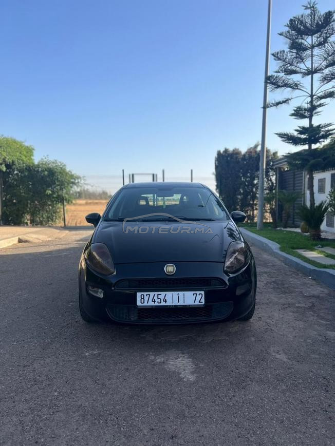 Fiat Punto Essence Manuelle 2015 à Berrechid