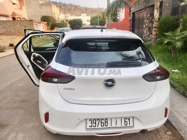 Opel Corsa 2021 Essence manuelle - 2