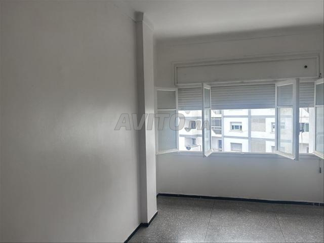 Appartement à louer 80 m² à Rabat - 2