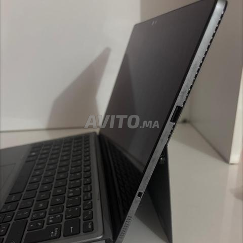 Dell Latitude 7210 2 en 1 Core i5 256 SSD 8 Go - 2