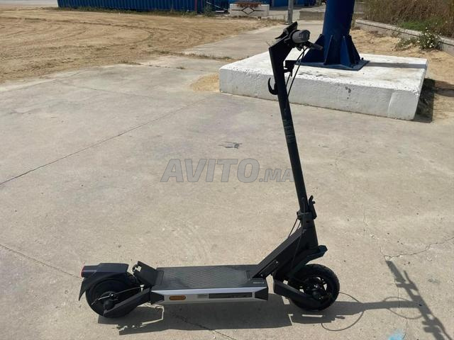 Trottinette Électrique Navee S40 - 2