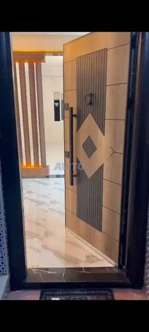 حي البركة قرب محطة ترام عقبة بن نافع
