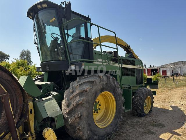 ENSILAGE JH 6850 4x4 - 2