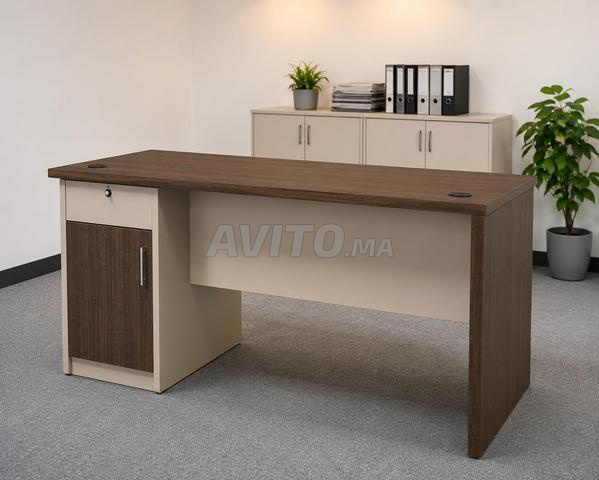 Bureau de direction avec caisson de rangement