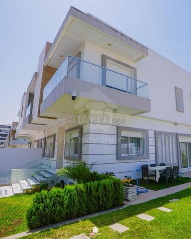 VILLA NEUVE À VENDRE