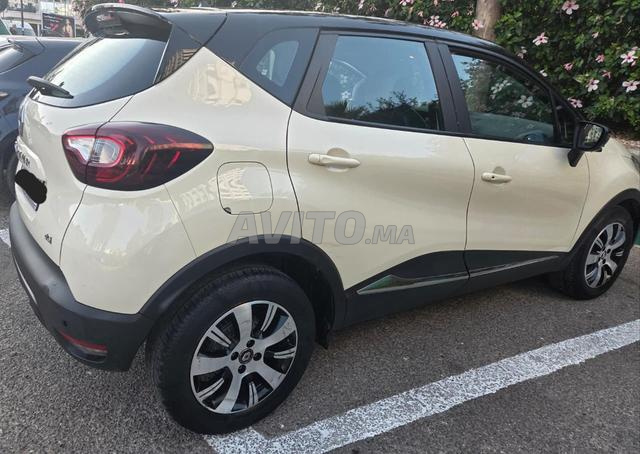 رينو كابتور إنتنس BVA 2019 بـ 36000 كم - 2