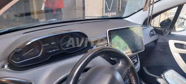 Peugeot 208 Diesel Manuelle 2016 à Casablanca - 2