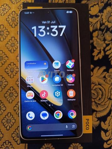 Poco f6 pro - 2