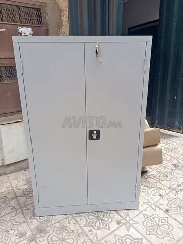 Armoire Métallique Solide et Durable - 2