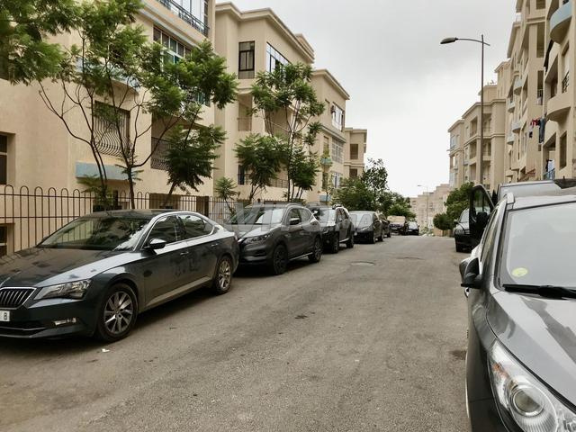 شقة نظيفة بالقرب من الكورنيش - 2