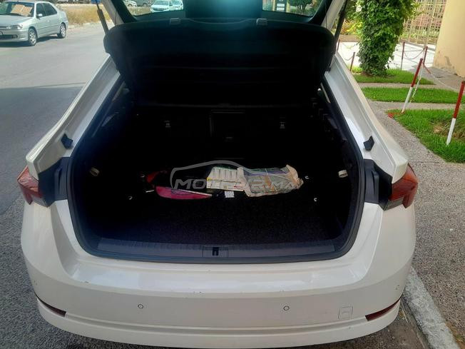 belle voiture 